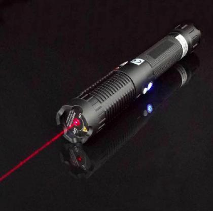 Puntatore laser rosso 1W con fuoco regolabile più potente del mondo