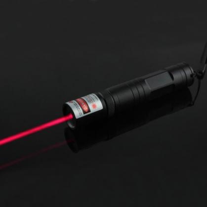 Puntatore laser rosso 100mW ad alta potenza ed economico