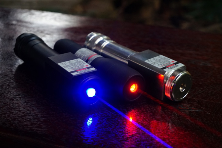 puntatore laser blu