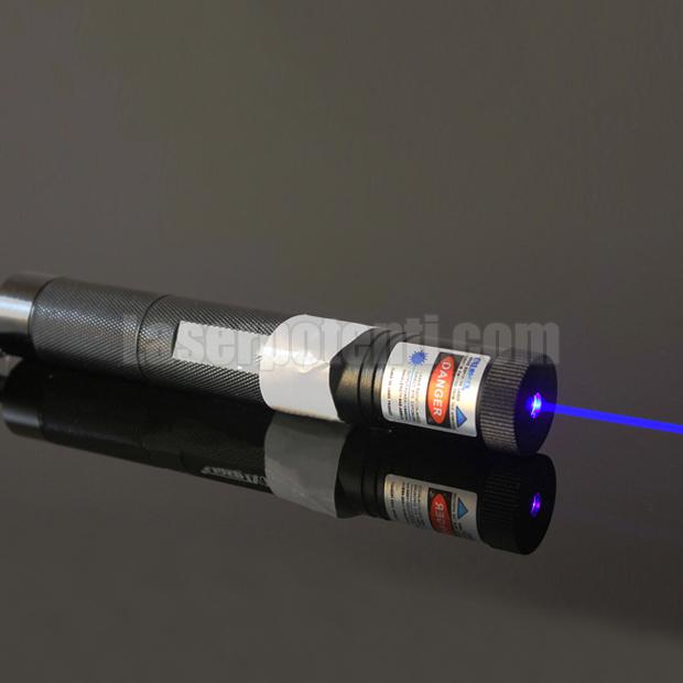 Puntatore laser blu 1000mW regolabile con due batterie
