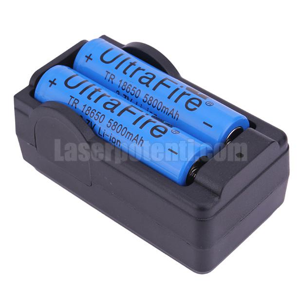 Caricabatteria doppio 4.2V per batterie 18650
