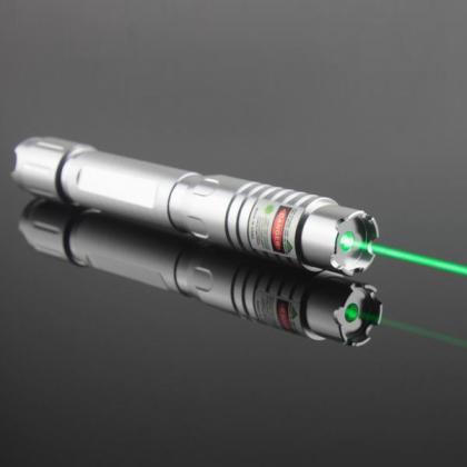 Puntatore laser verde 1W focalizzabile super potente