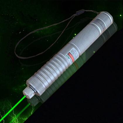 Puntatore laser verde 150mW lunga distanza a basso costo
