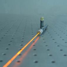 Puntatore laser giallo 589nm con il design a forma di penna